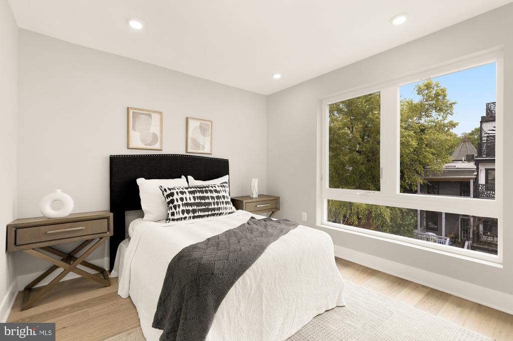 26 TODD PLACE NE Unit: 2