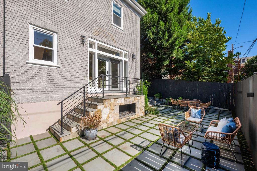 4717 BLAGDEN TERRACE NW