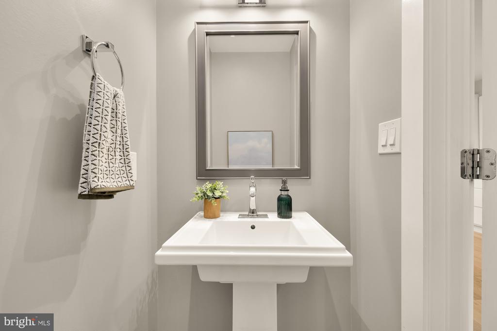 1319 RANDOLPH STREET NW Unit: A