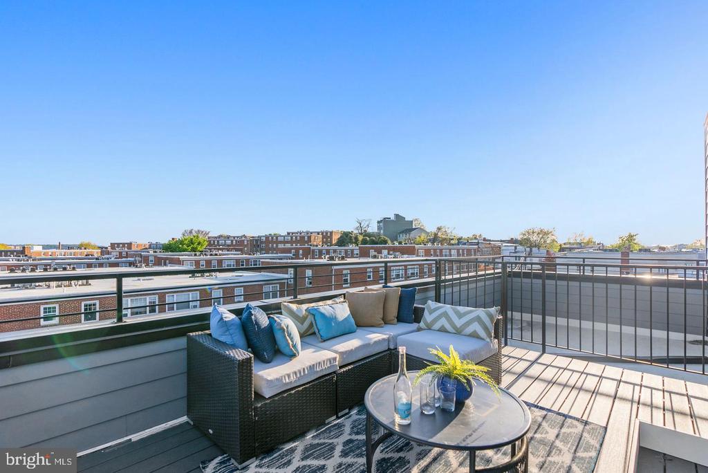 2019 M STREET NE Unit: PH9