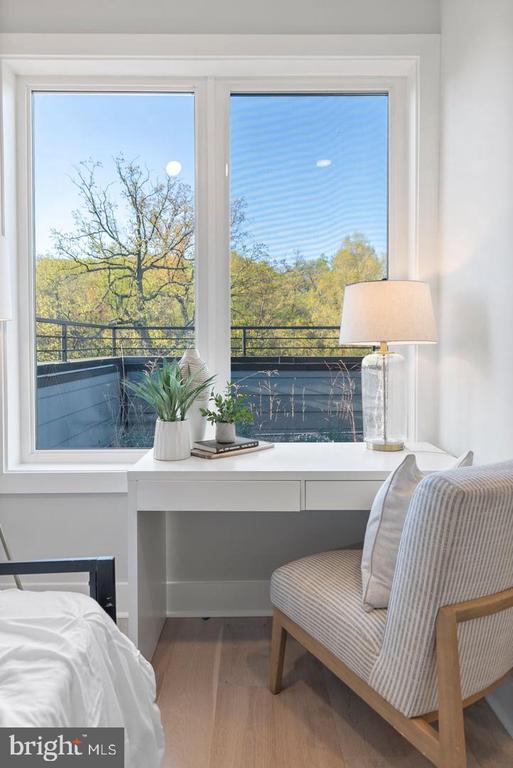 2019 M STREET NE Unit: PH9