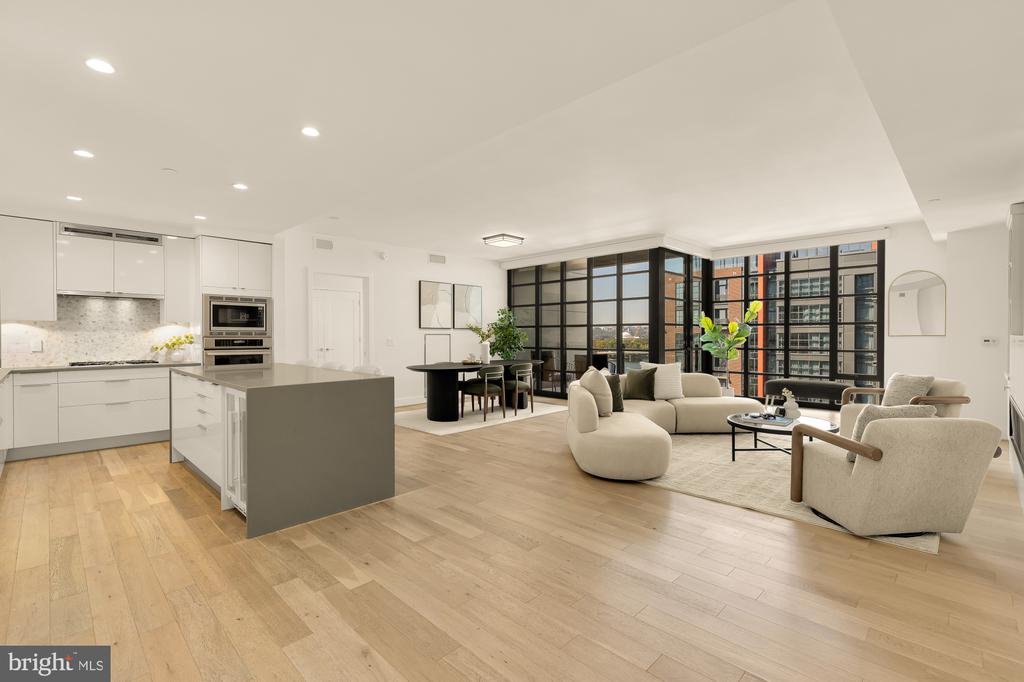 45 SUTTON SQUARE SW Unit: 906