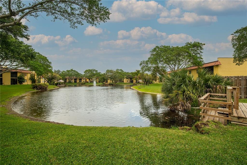 930 SW 9th Street Cir Unit: 104