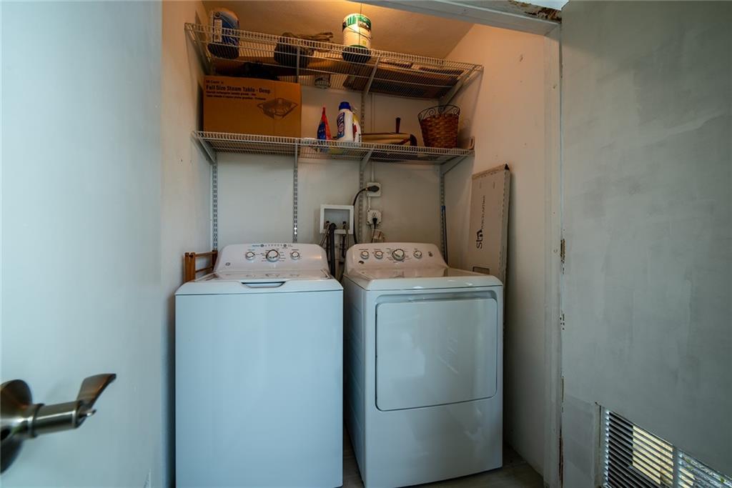 930 SW 9th Street Cir Unit: 104