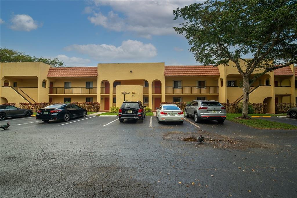 930 SW 9th Street Cir Unit: 104