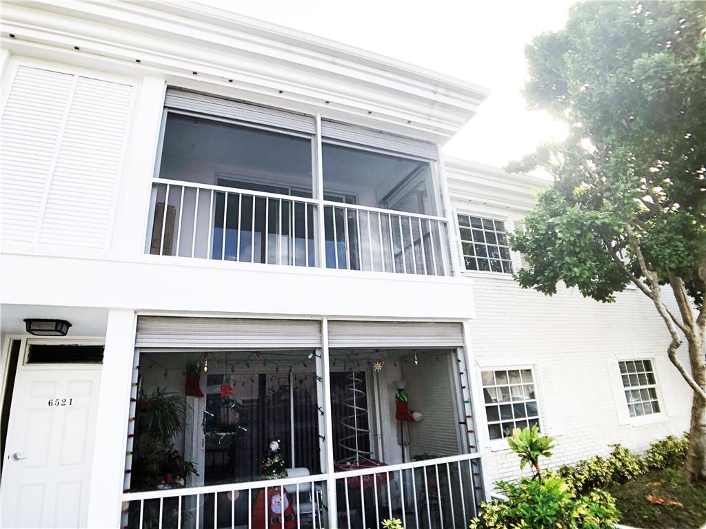 6521 bay club Unit: 4