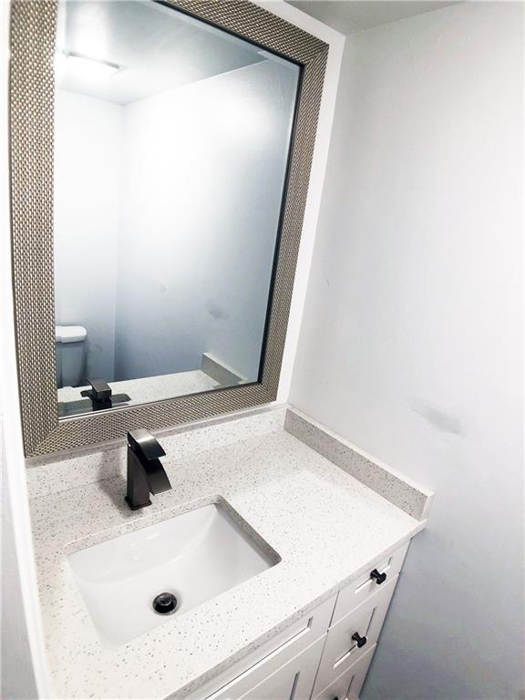 6521 bay club Unit: 4