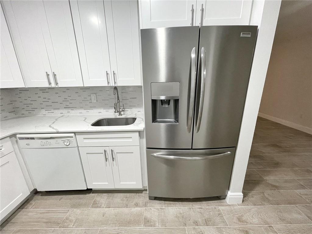 6241 Bay Club Dr Unit: 2