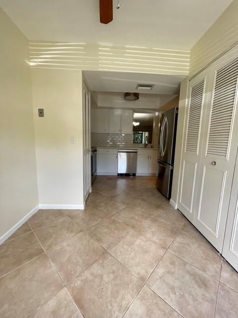 6625 S Oriole Blvd Unit: 1050