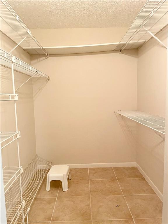 6625 S Oriole Blvd Unit: 1050