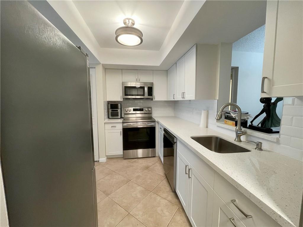 6625 S Oriole Blvd Unit: 1050