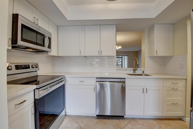 6625 S Oriole Blvd Unit: 1050