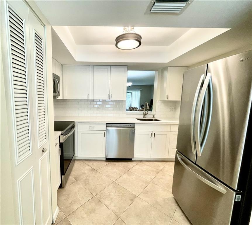 6625 S Oriole Blvd Unit: 1050