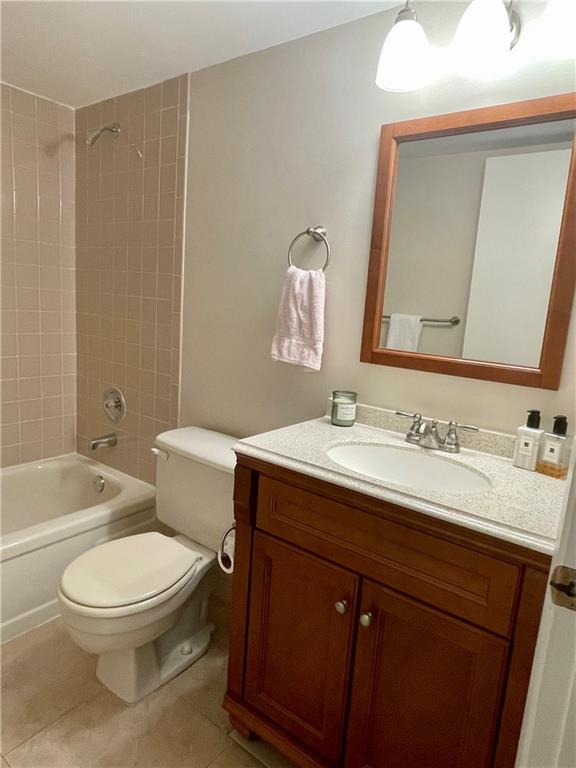 6625 S Oriole Blvd Unit: 1050