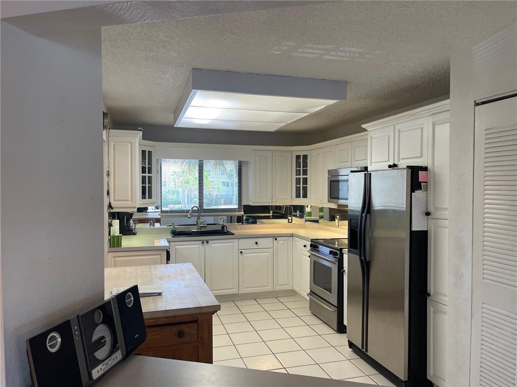 3525 S Ocean Blvd Unit: 209