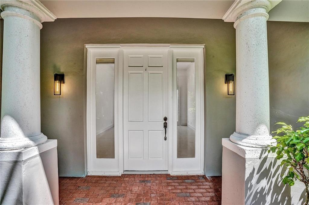 5811 NW 40th Ter