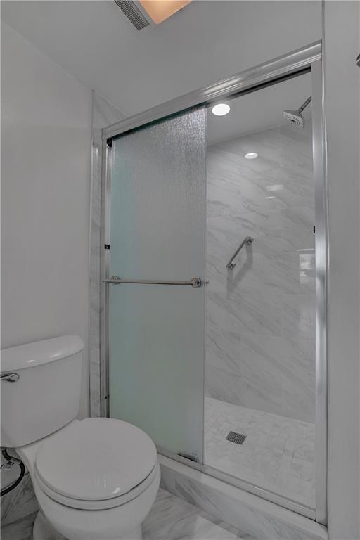 2043 SW 15th St Unit: 205