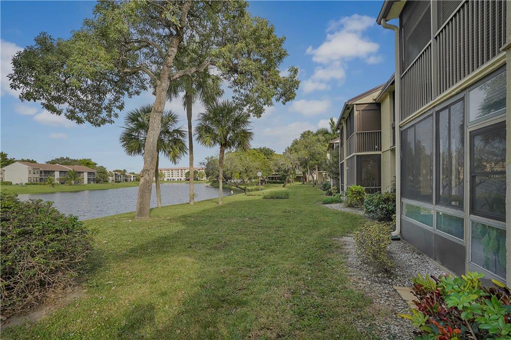 2043 SW 15th St Unit: 205