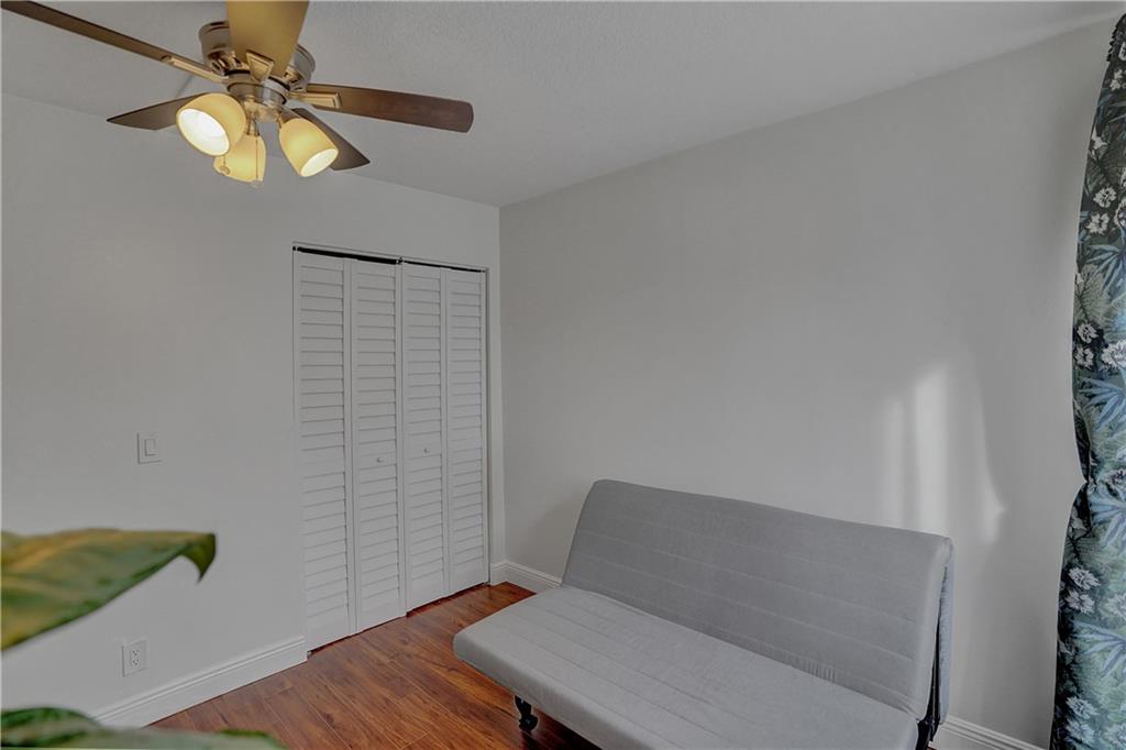 2043 SW 15th St Unit: 205