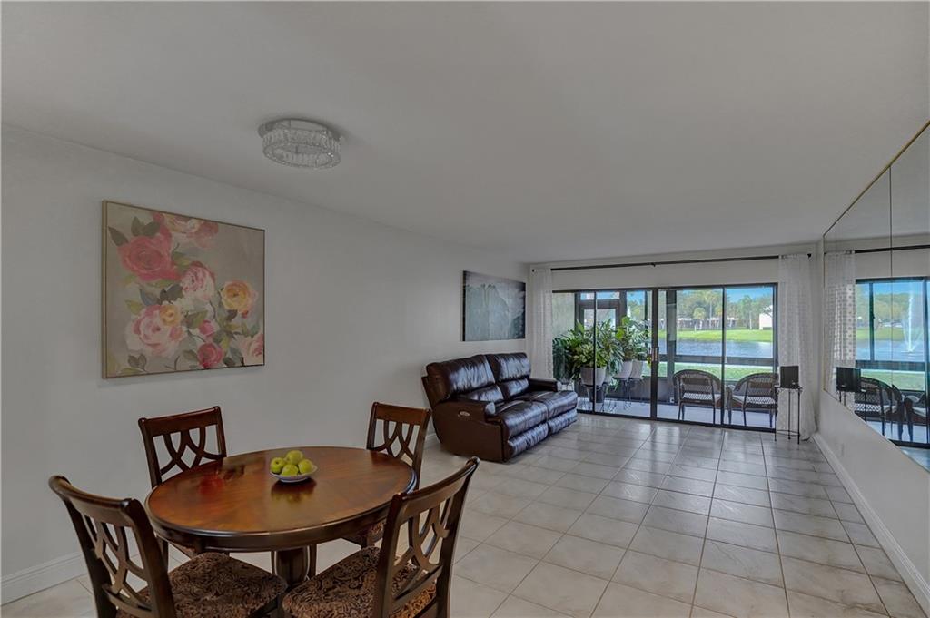 2043 SW 15th St Unit: 205