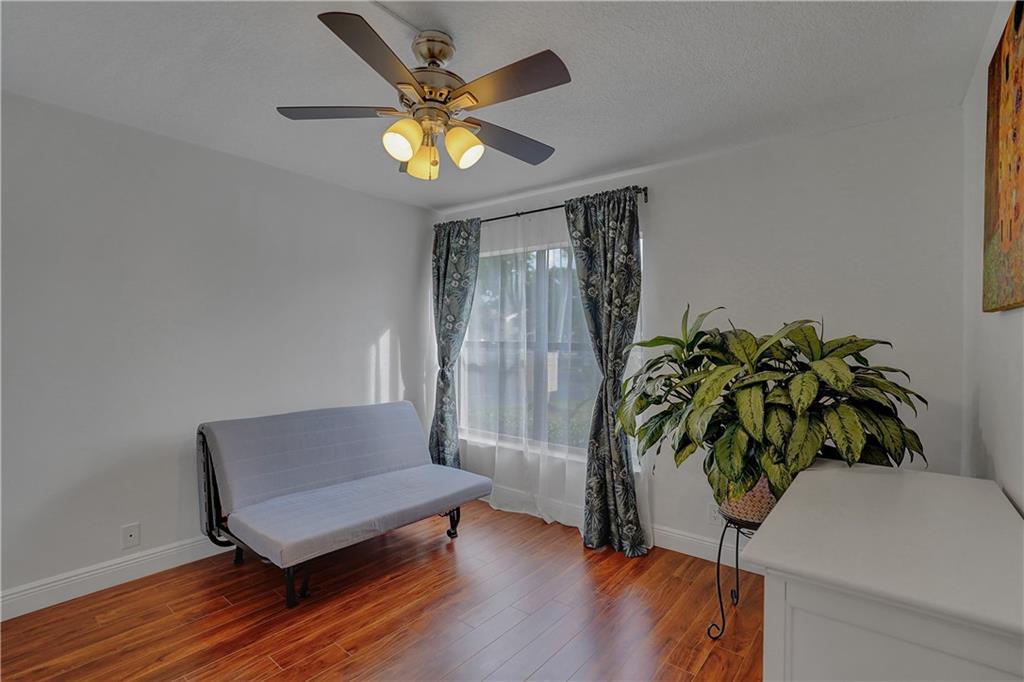 2043 SW 15th St Unit: 205