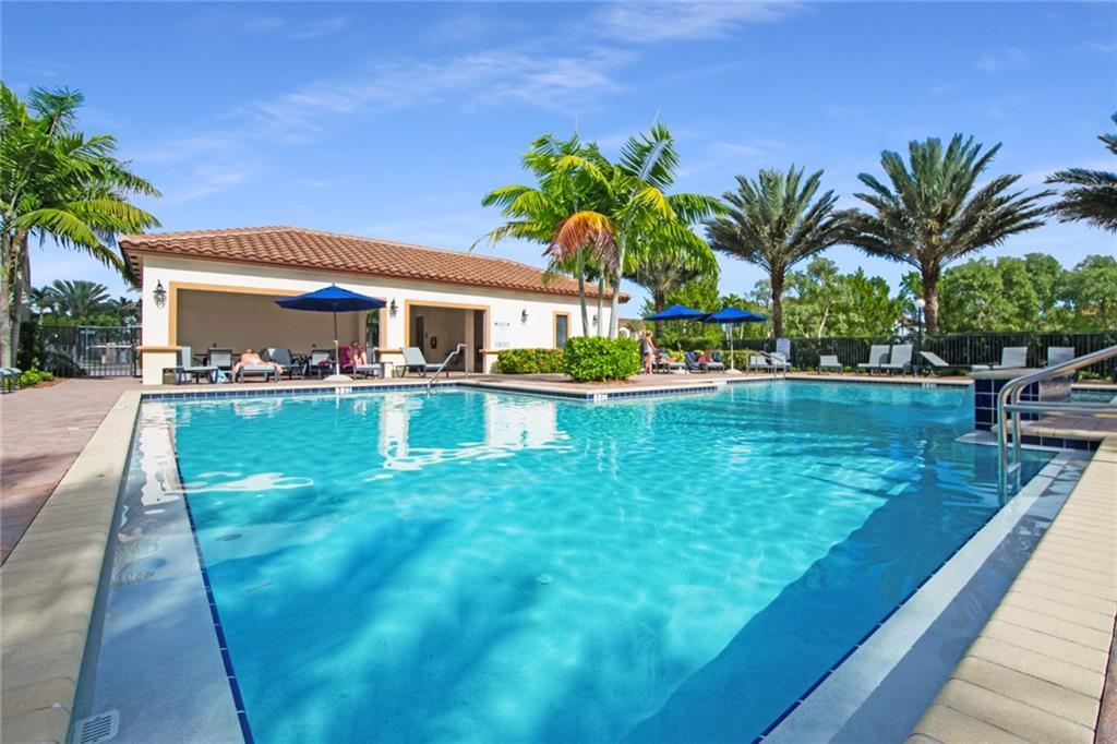 5312 Santa Maria Ave Unit: 5312