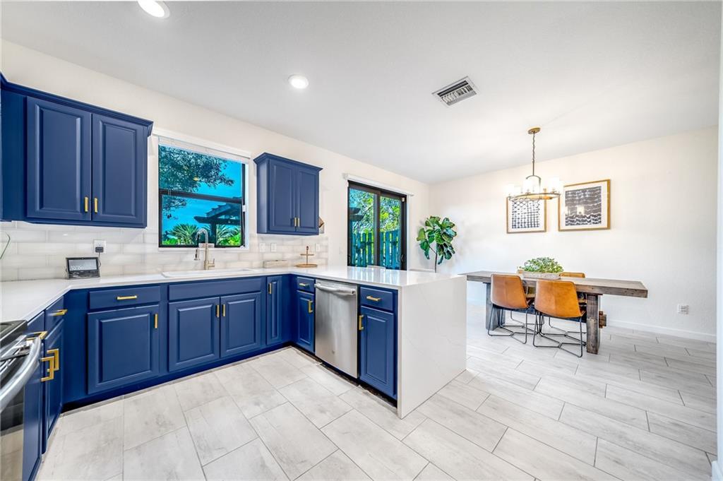 5312 Santa Maria Ave Unit: 5312