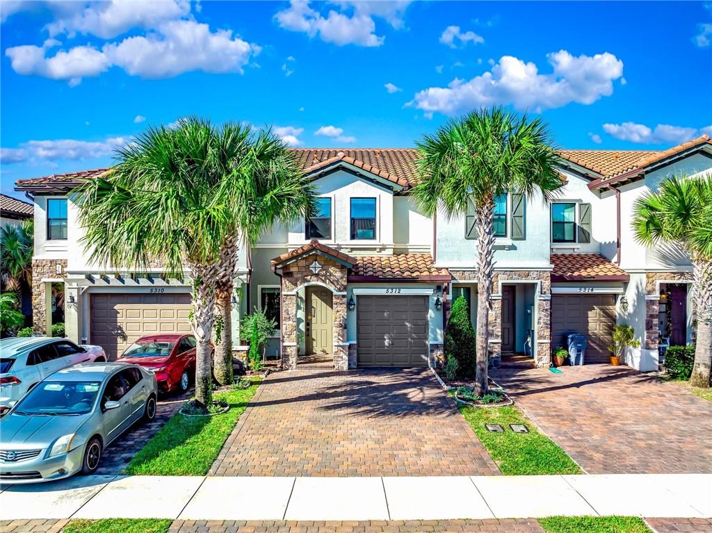 5312 Santa Maria Ave Unit: 5312