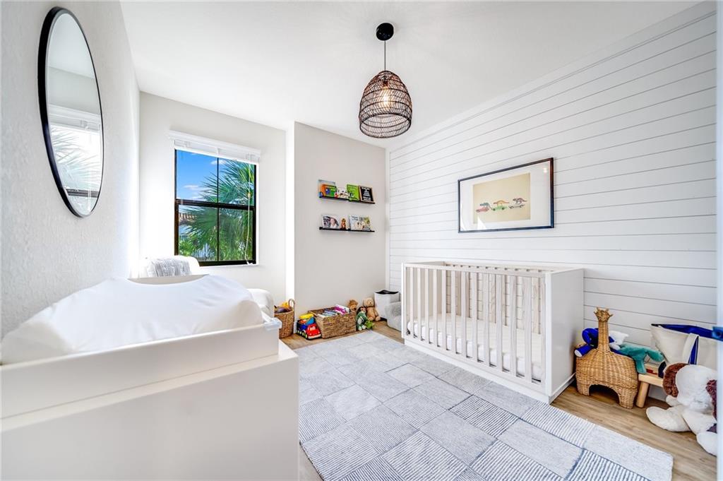5312 Santa Maria Ave Unit: 5312