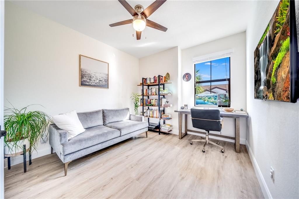 5312 Santa Maria Ave Unit: 5312