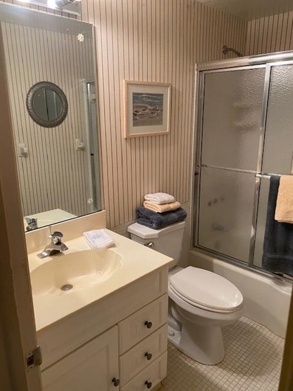 2453 NE 51st St Unit: D-214