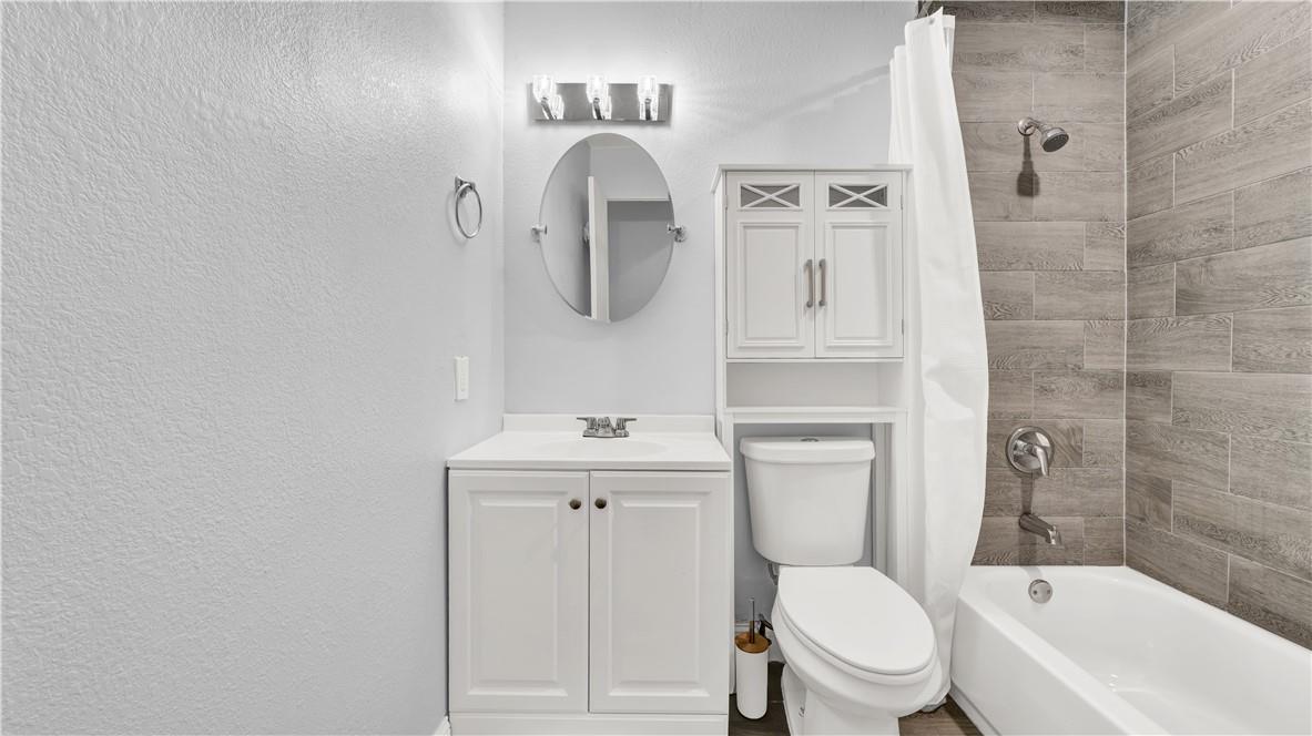 8257 Cedar Hollow Ln
