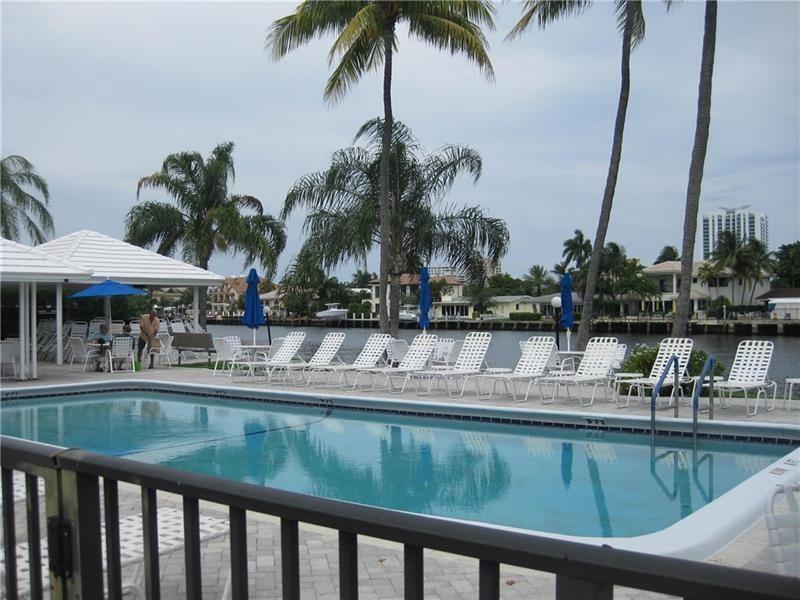 6521 Bay Club Dr Unit: 4