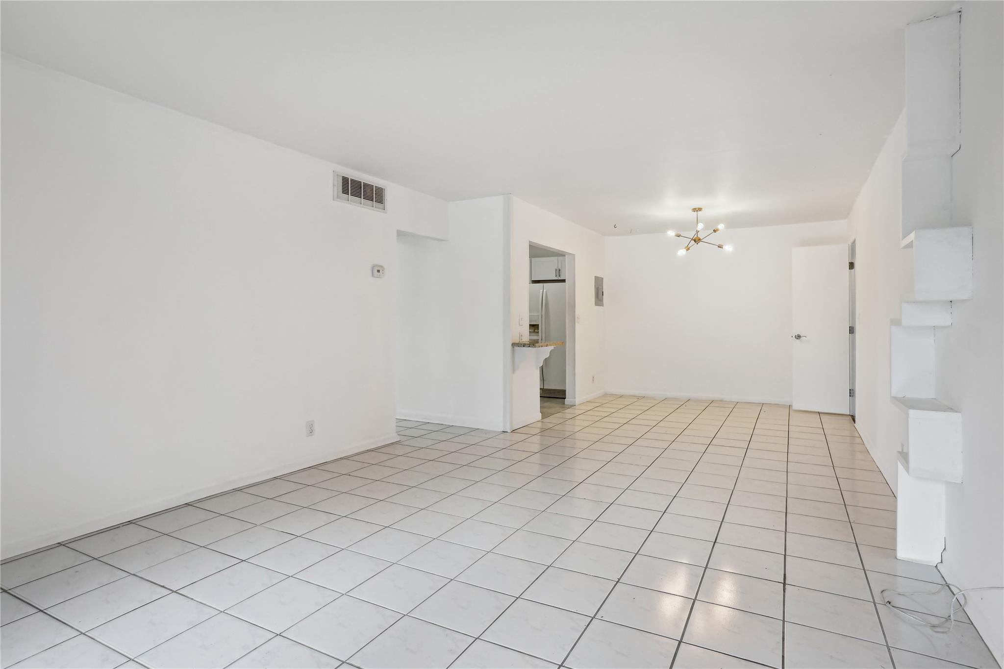 9930 Pineapple Tree Drive 112
