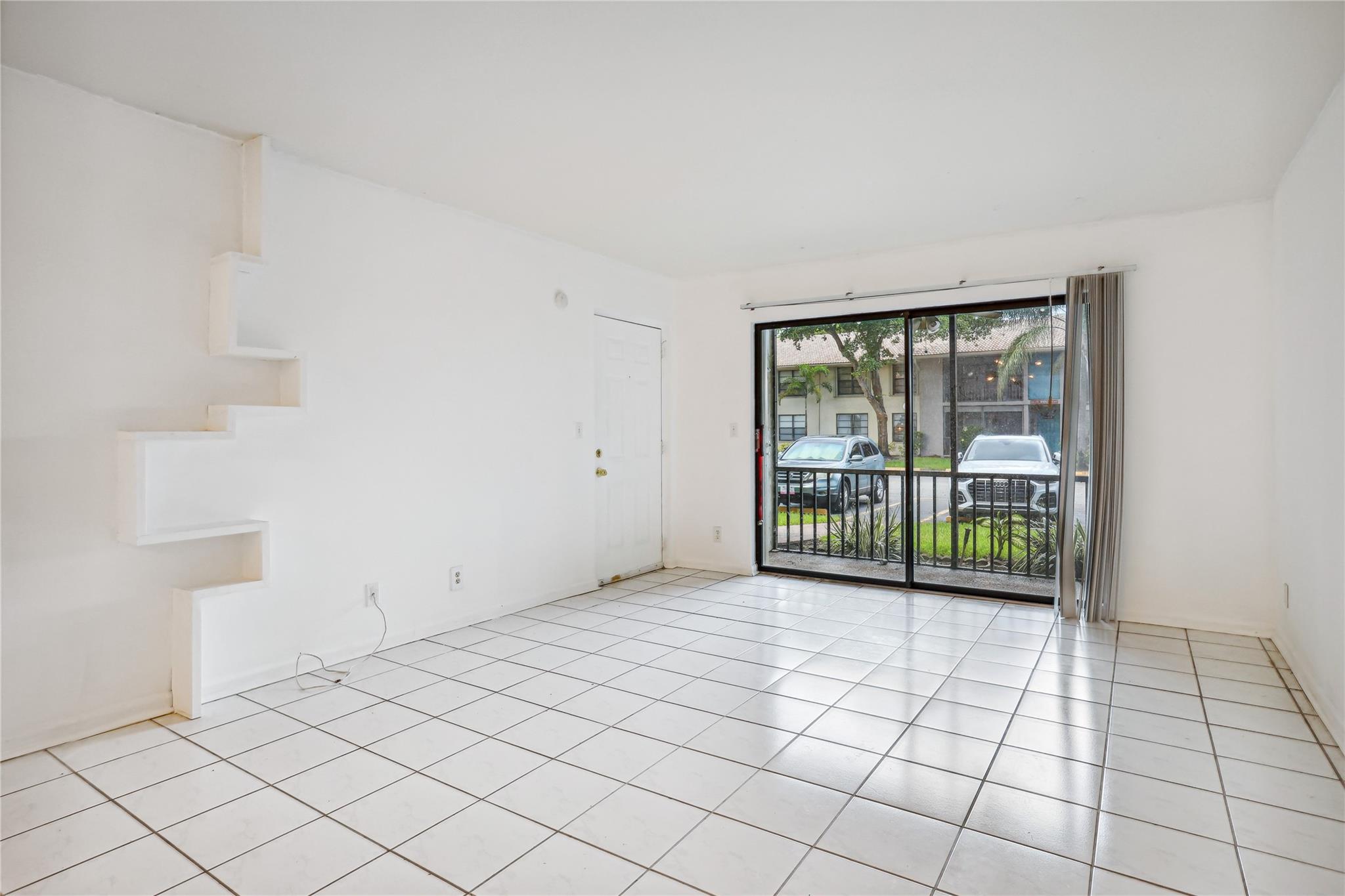 9930 Pineapple Tree Drive 112