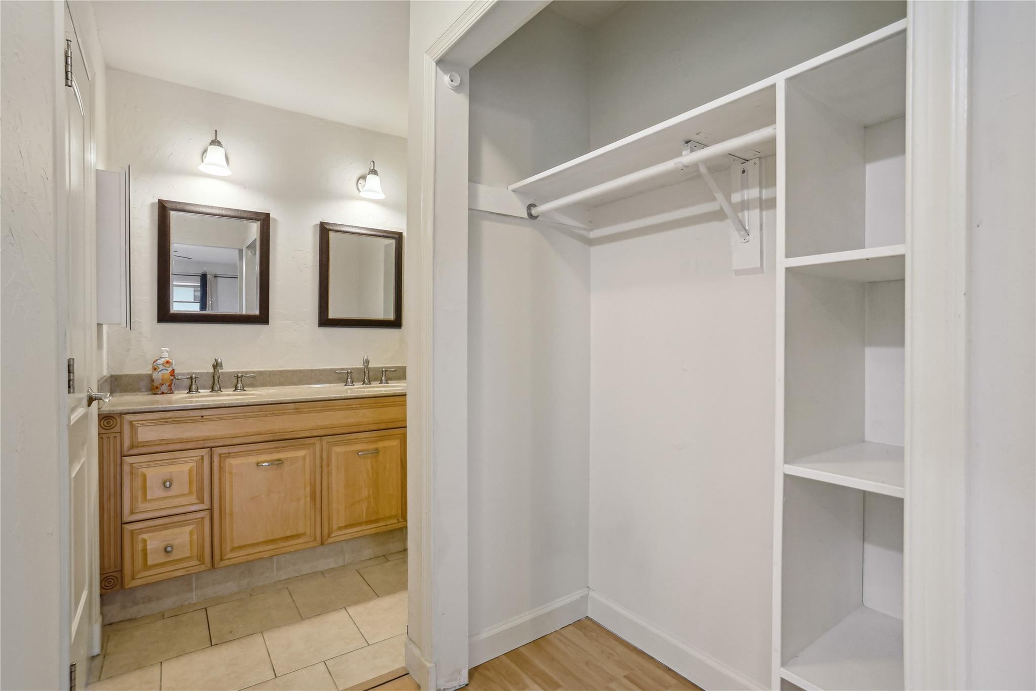 9930 Pineapple Tree Drive 112
