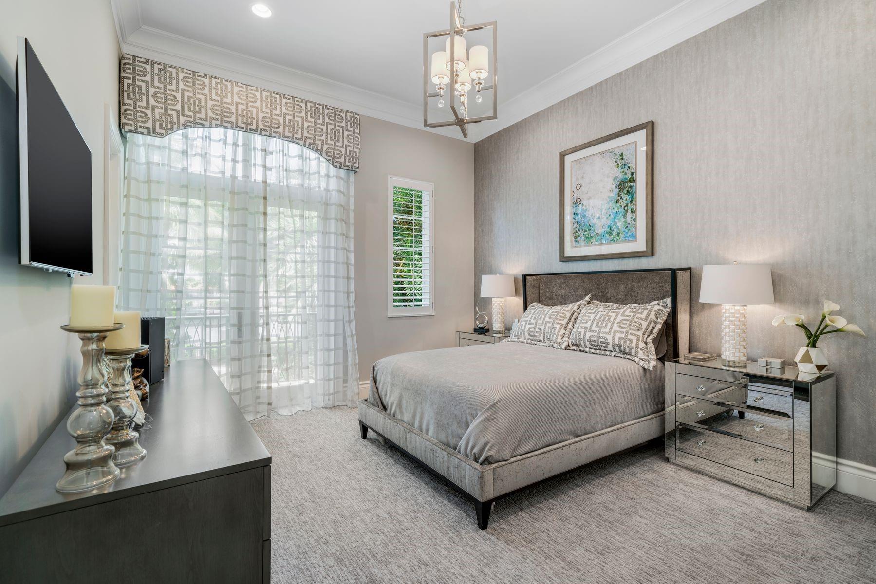 1001 Hillsboro Mile