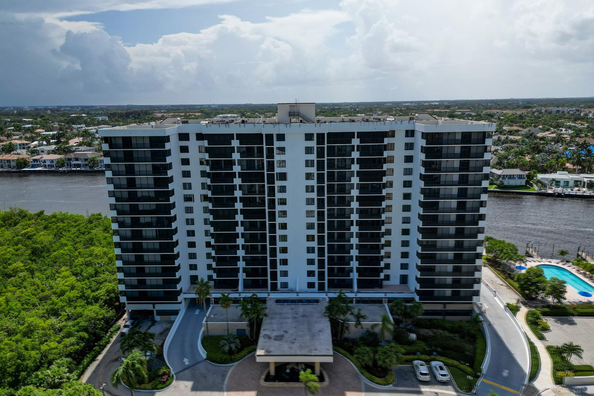 3420 S Ocean Blvd 3q