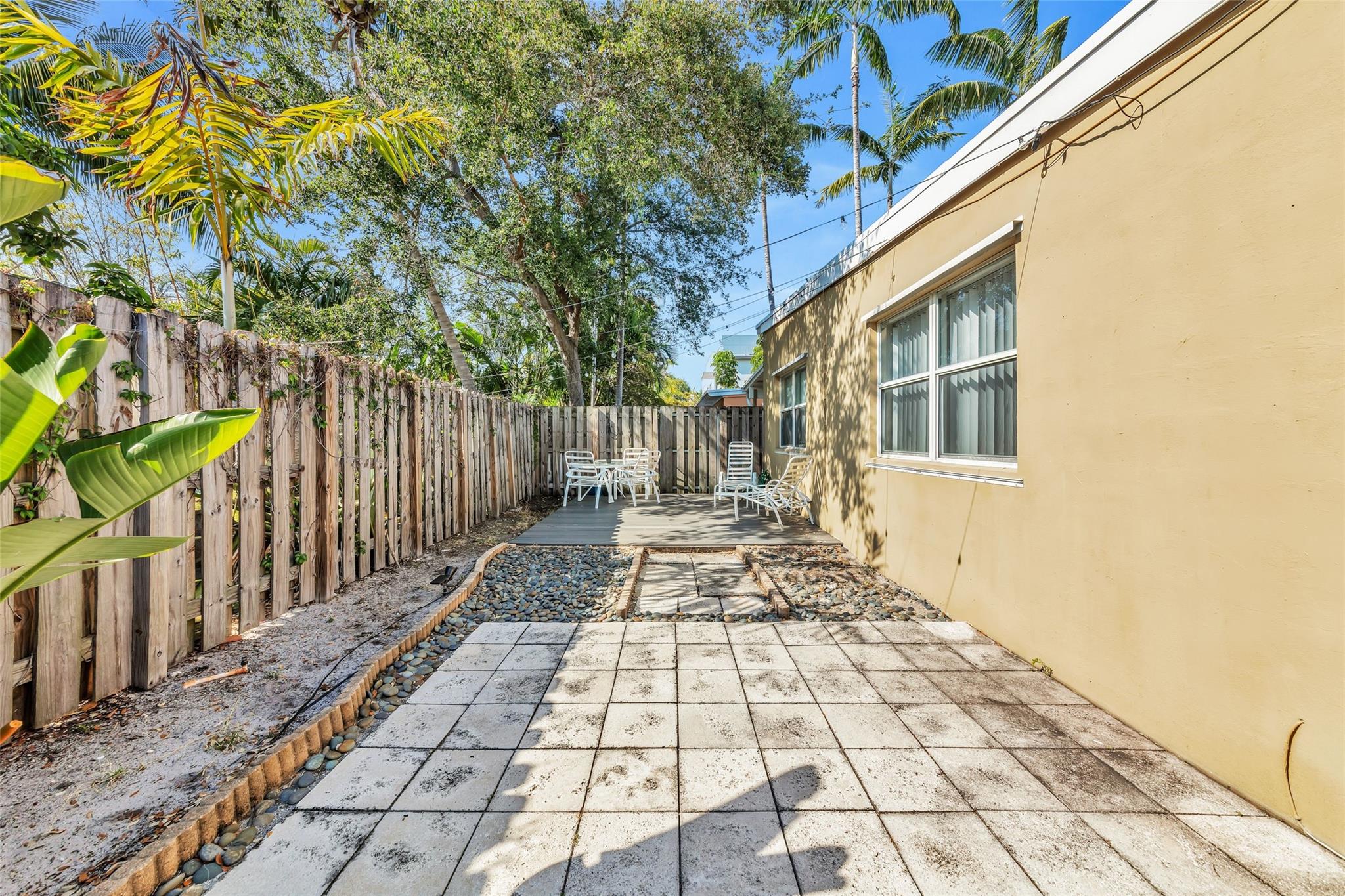805 NE 17th Ave