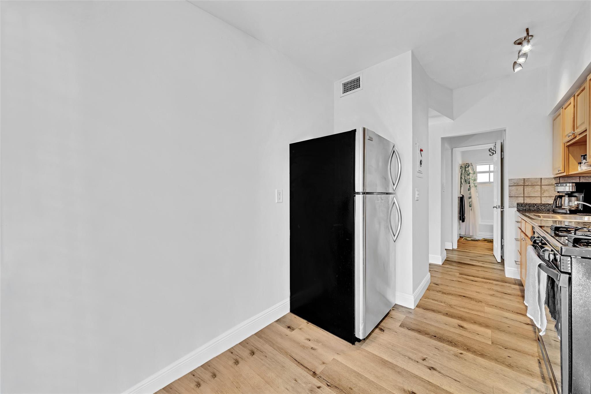 805 NE 17th Ave