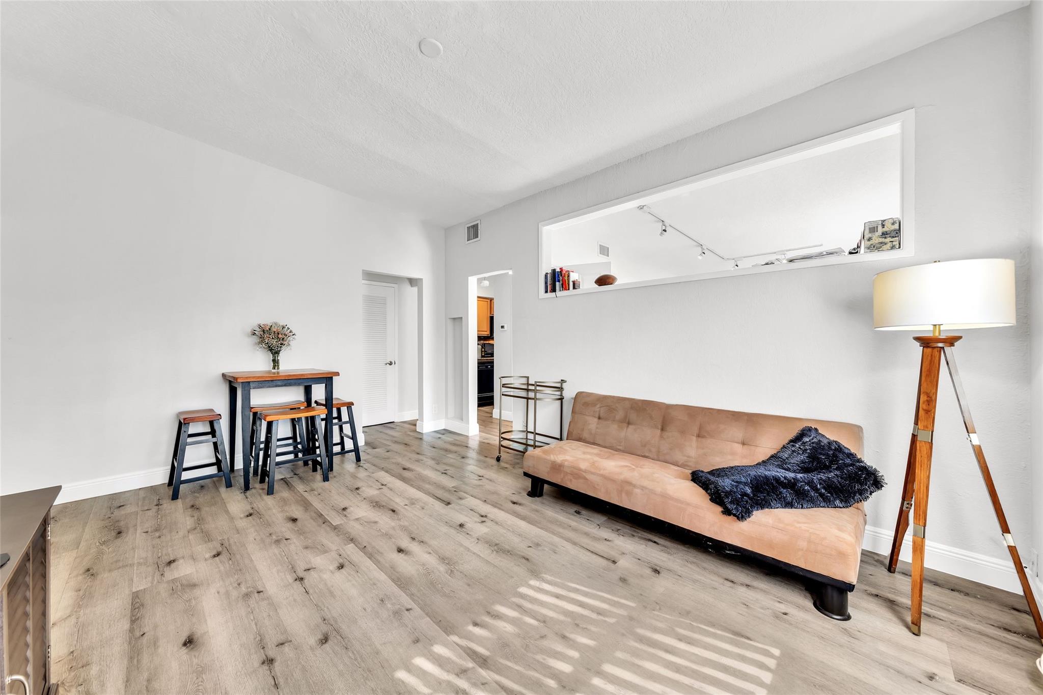 805 NE 17th Ave