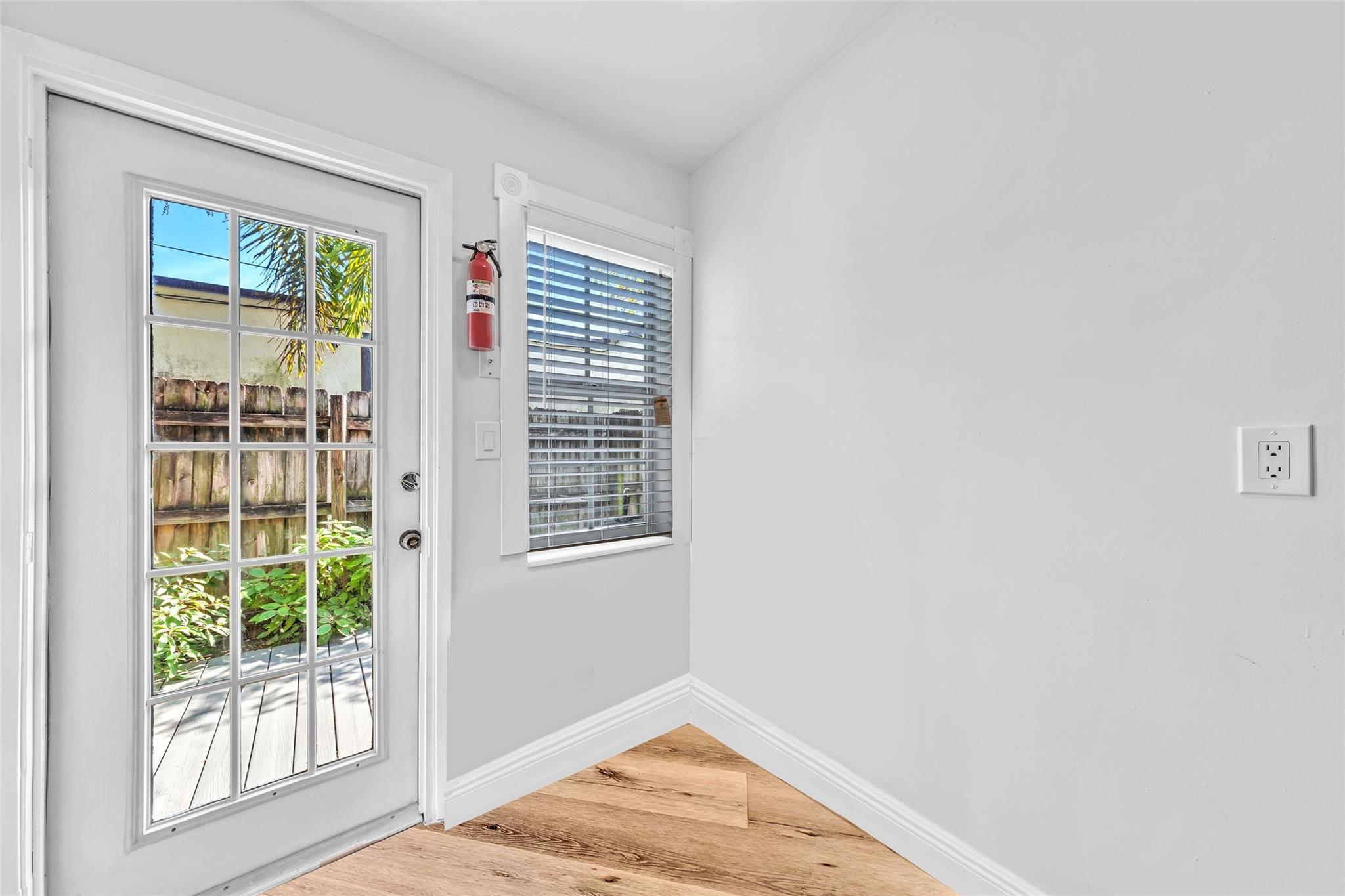 805 NE 17th Ave