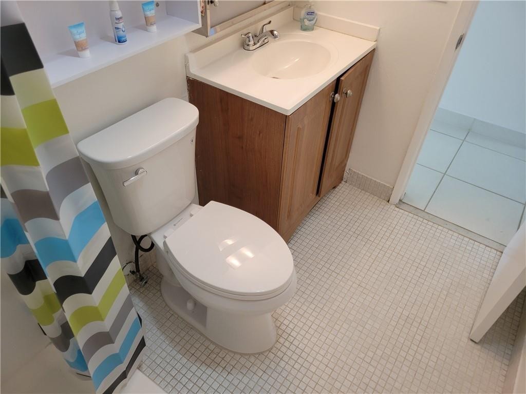 600 Village Green Ct Unit: 108