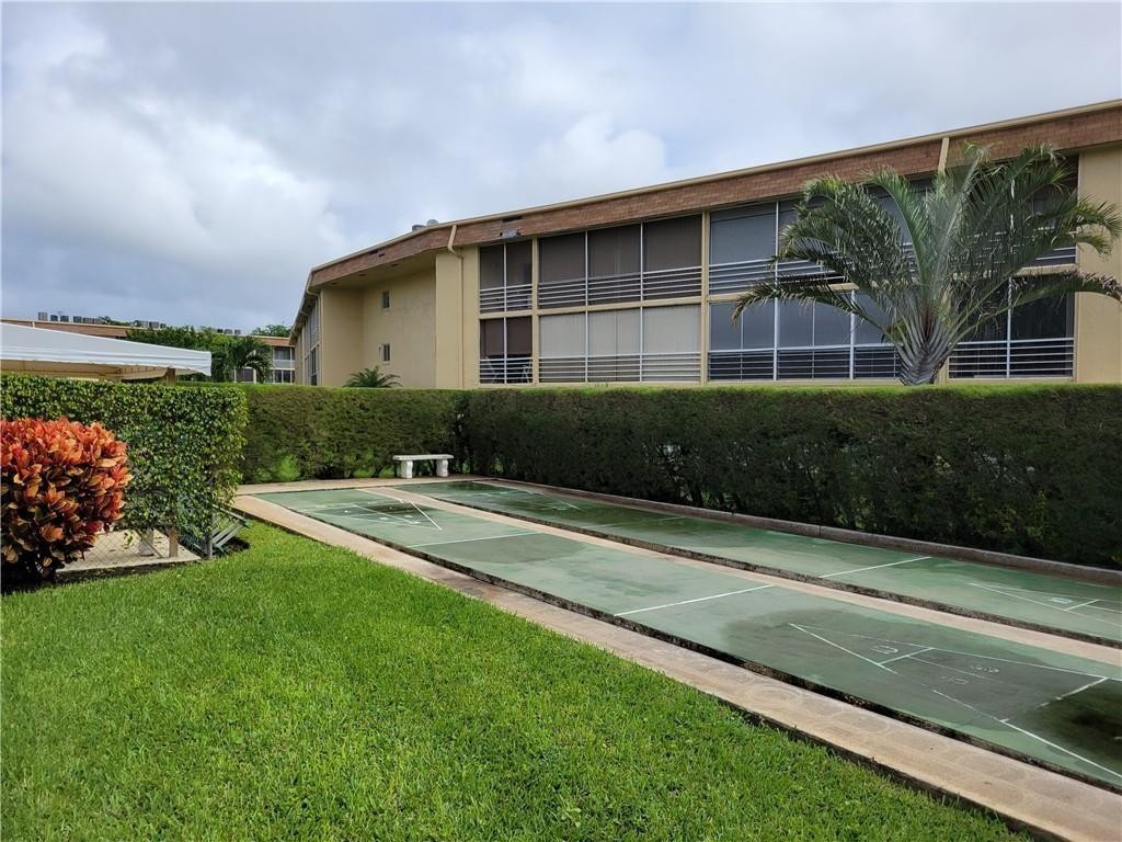 600 Village Green Ct Unit: 108