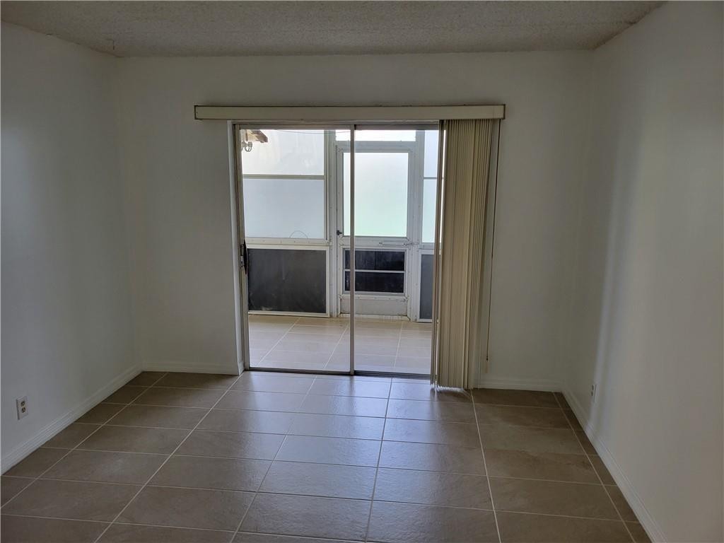 600 Village Green Ct Unit: 108