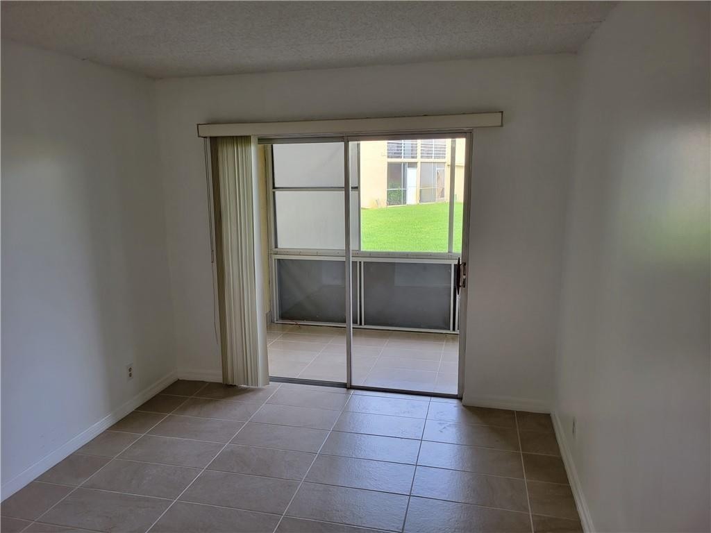 600 Village Green Ct Unit: 108