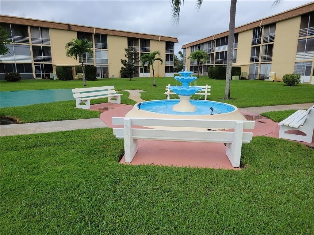 600 Village Green Ct Unit: 108