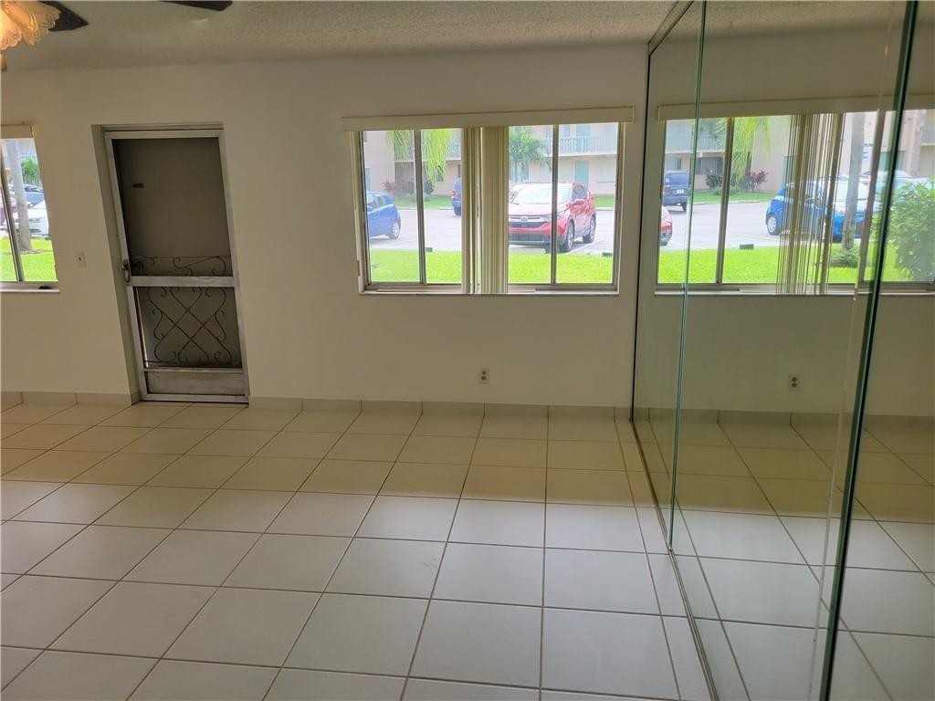 600 Village Green Ct Unit: 108
