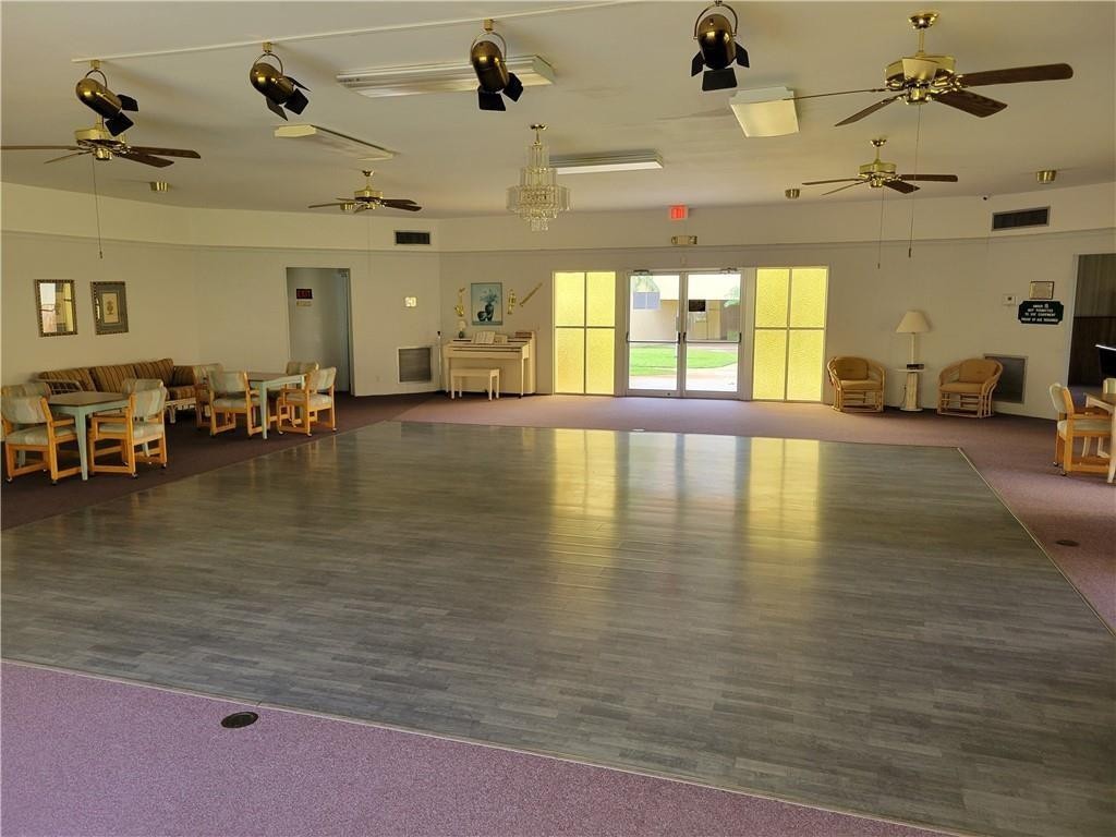 600 Village Green Ct Unit: 108