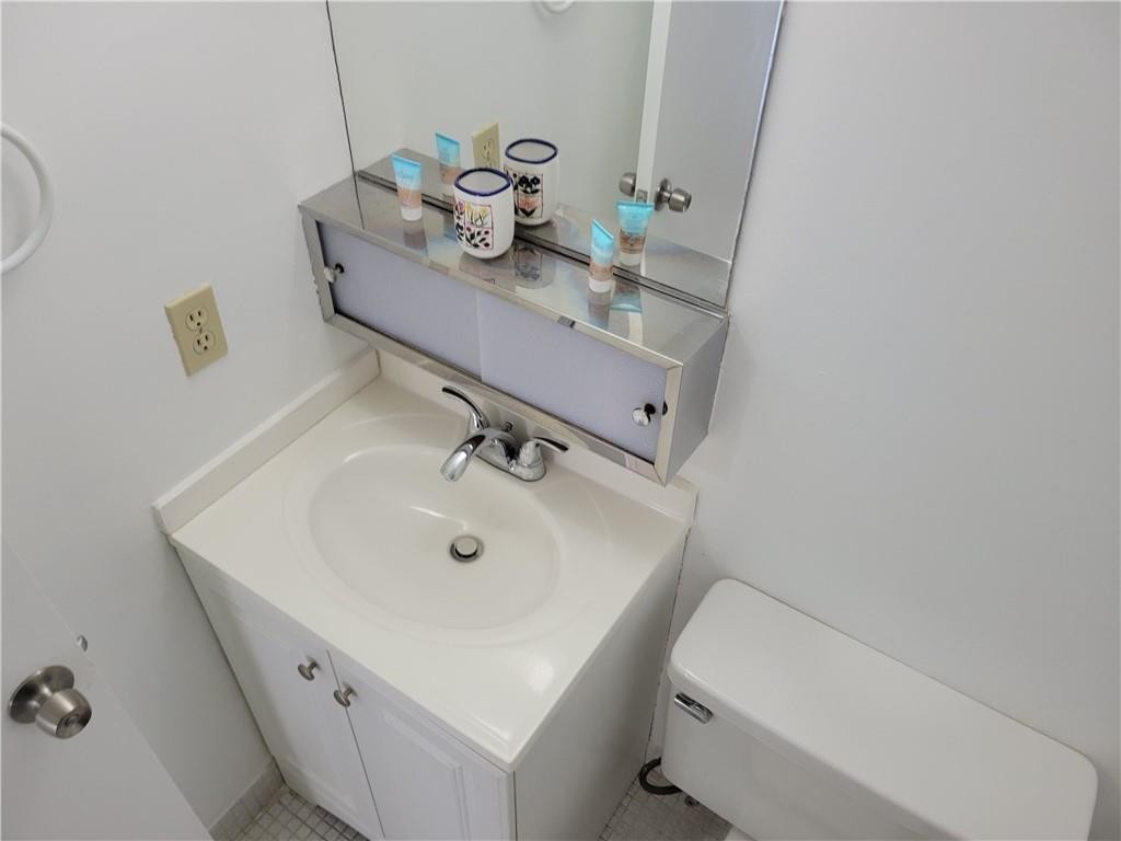 600 Village Green Ct Unit: 108